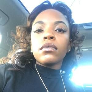 Meet your Posher, Milena